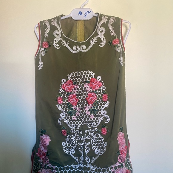 Olive green salwar kameez 5 year old - Picture 3 of 5